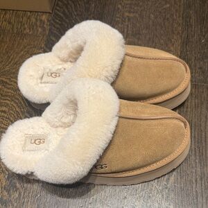 UGG Disquette Tan and Cream Shearling Slippers